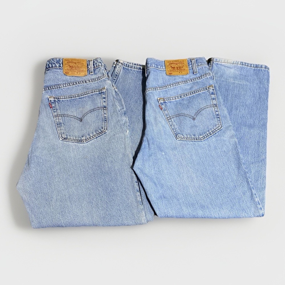 Levis Jeans Mens 36x33 Lot of 2 550 Relaxed 560 Loose Fit Light Wash Denim Pants